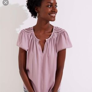 Loft lacy keyhole top XS NWT